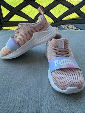 Puma Kids' Pink Mesh Sneakers with Iridescent Logo Strap